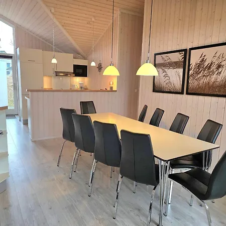 Skandinavisches Fuer 10 Personen *